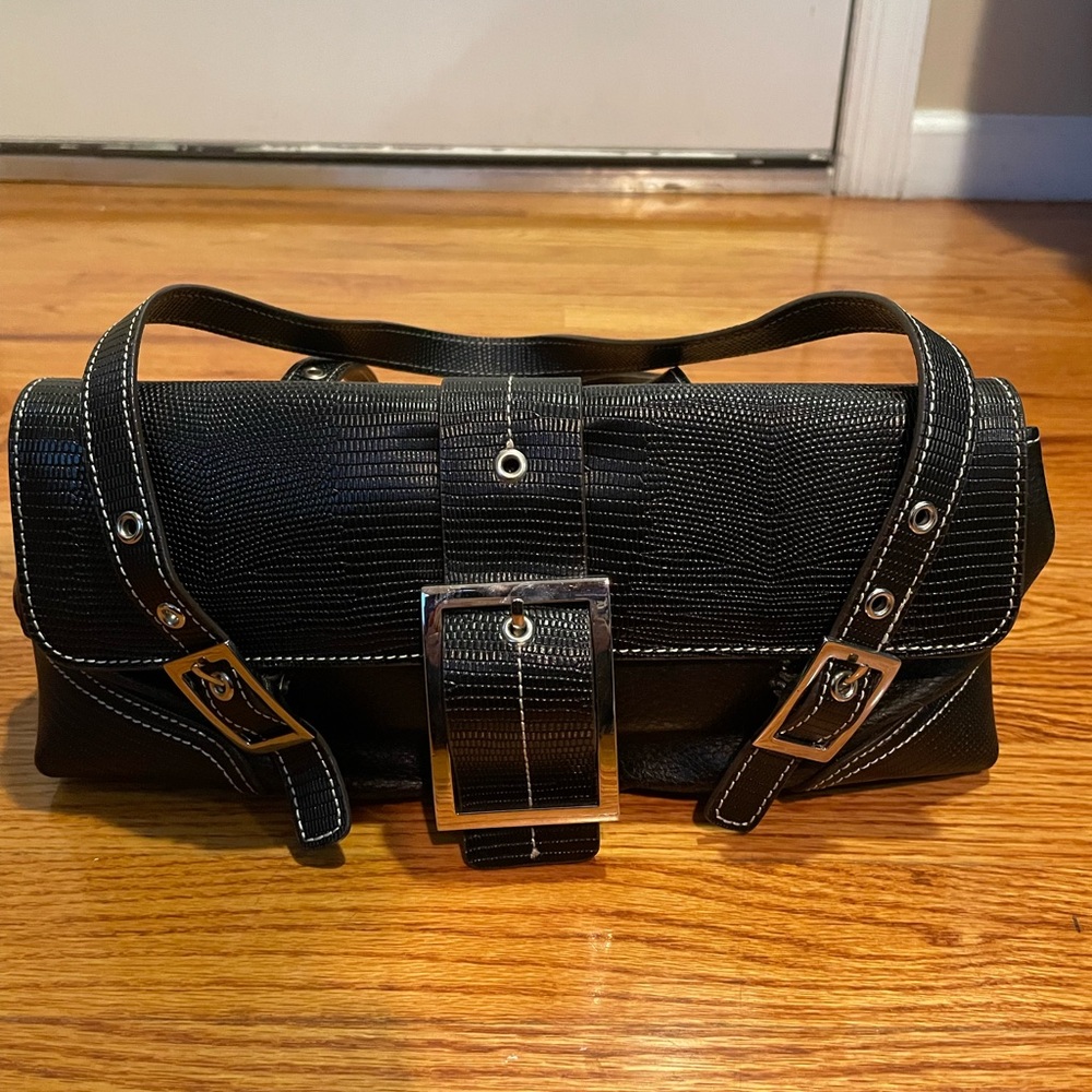 MAXX New York Shoulder Bag